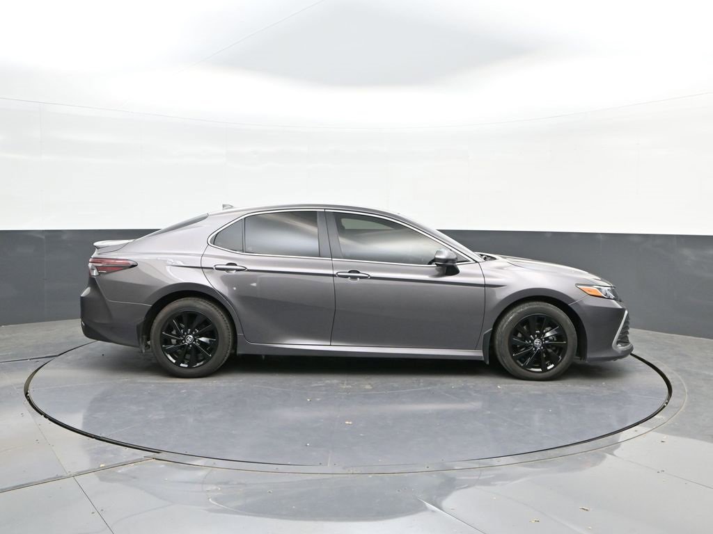Used 2022 Toyota Camry LE image 24