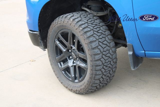 Used 2023 Chevrolet Silverado 1500 Custom Trail Boss image 9