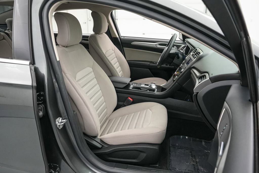 Certified 2018 Ford Fusion S FWD image 20