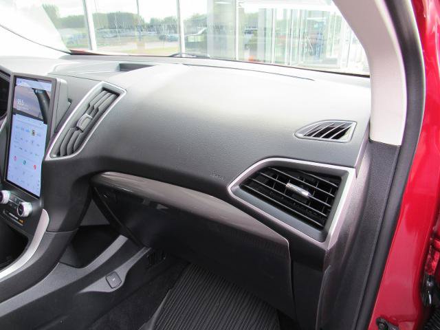 Certified 2024 Ford Edge SEL w/ Convenience Package AWD/4WD image 37