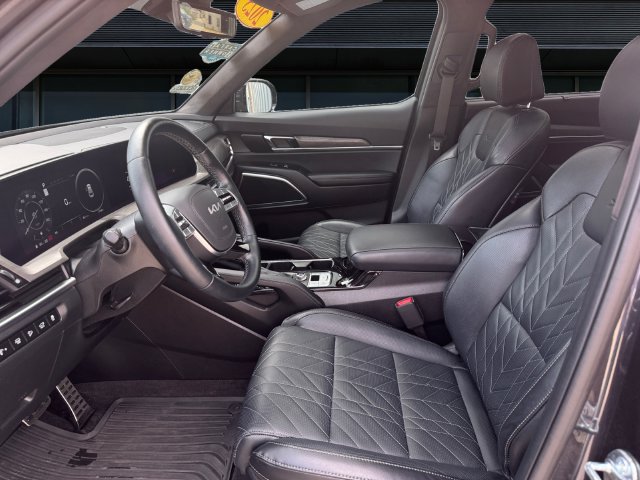 Used 2025 Kia Telluride SX Prestige X-Pro AWD/4WD image 9