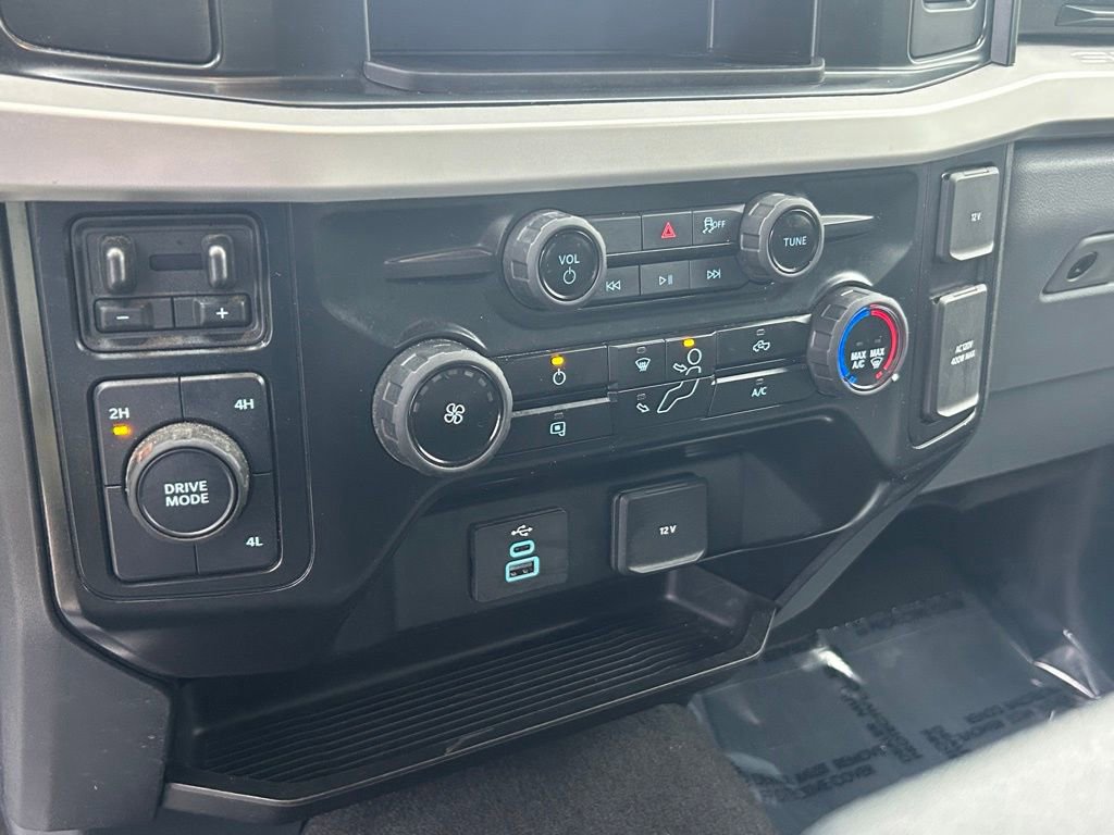 Certified 2025 Ford F250 XLT image 38