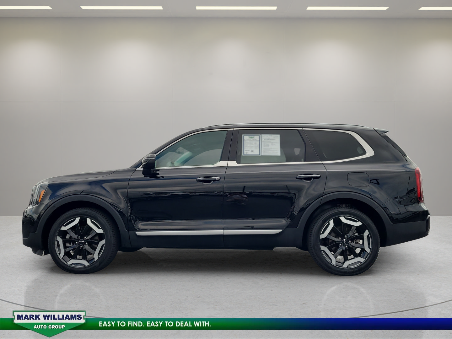 Used 2025 Kia Telluride S AWD/4WD image 7
