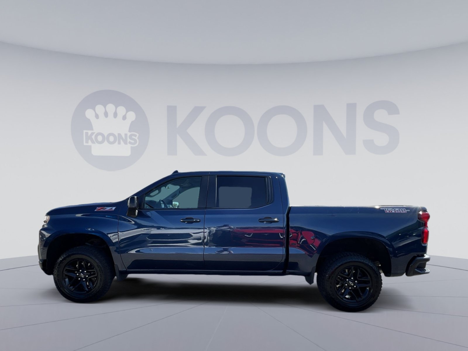 Used 2022 Chevrolet Silverado 1500 LT Trail Boss w/ Bed Protection Package AWD/4WD image 7
