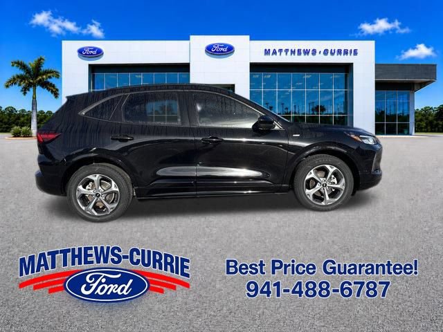 Certified 2023 Ford Escape ST-Line Select w/ Tech Pack #2 AWD/4WD image 3