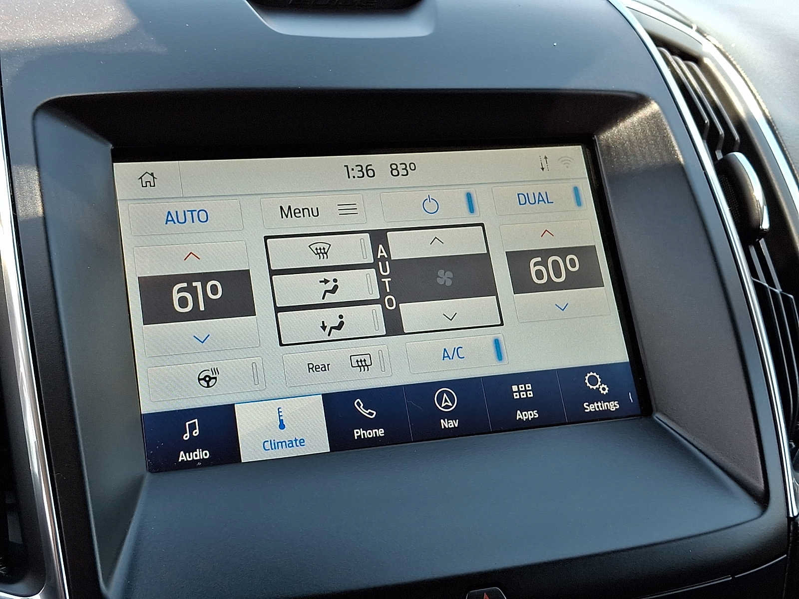 Certified 2020 Ford Edge Titanium w/ Equipment Group 301A AWD/4WD image 18