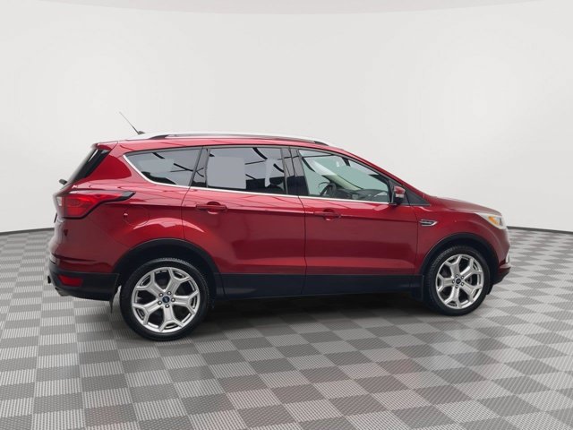 Certified 2019 Ford Escape Titanium w/ U9j03 - Titanium Tow Package AWD/4WD image 38