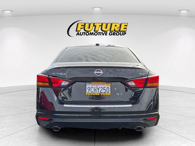 Used 2023 Nissan Altima 2.5 SV w/ SV Premium Package image 4