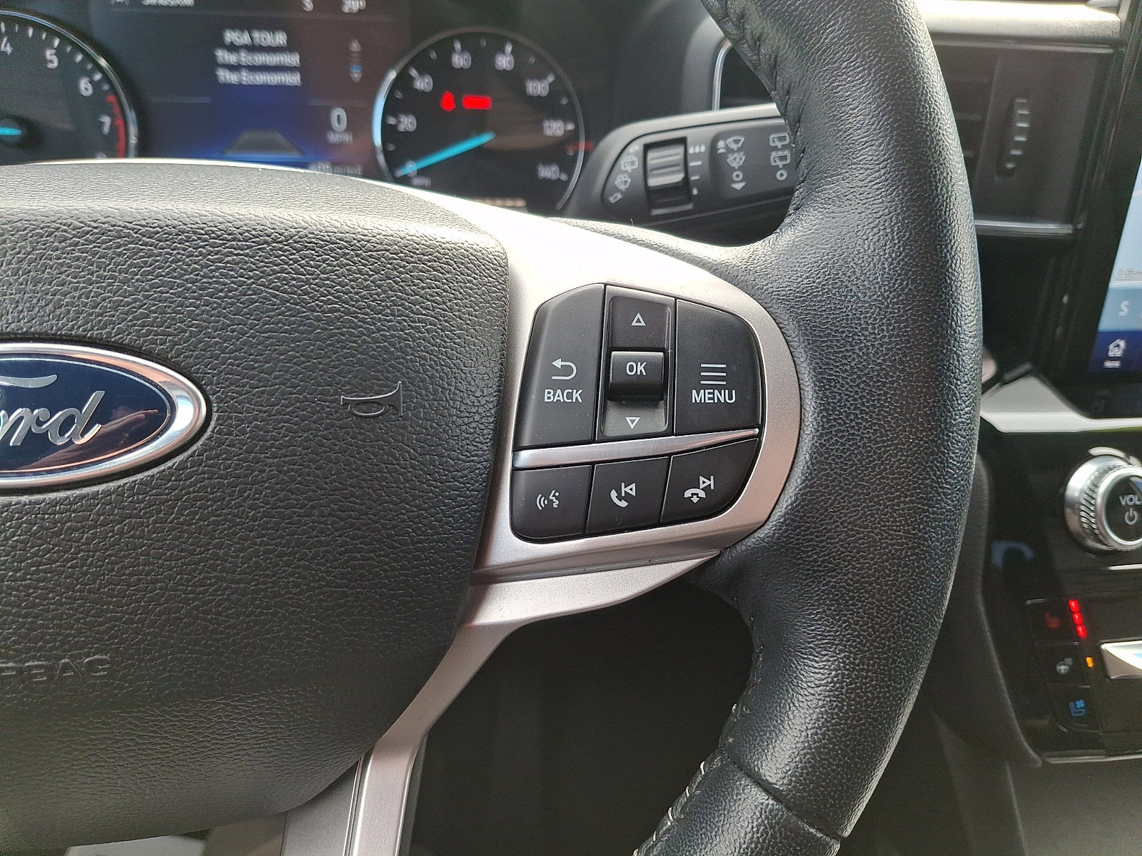 Certified 2022 Ford Explorer Limited w/ Limited Technology Package image 23