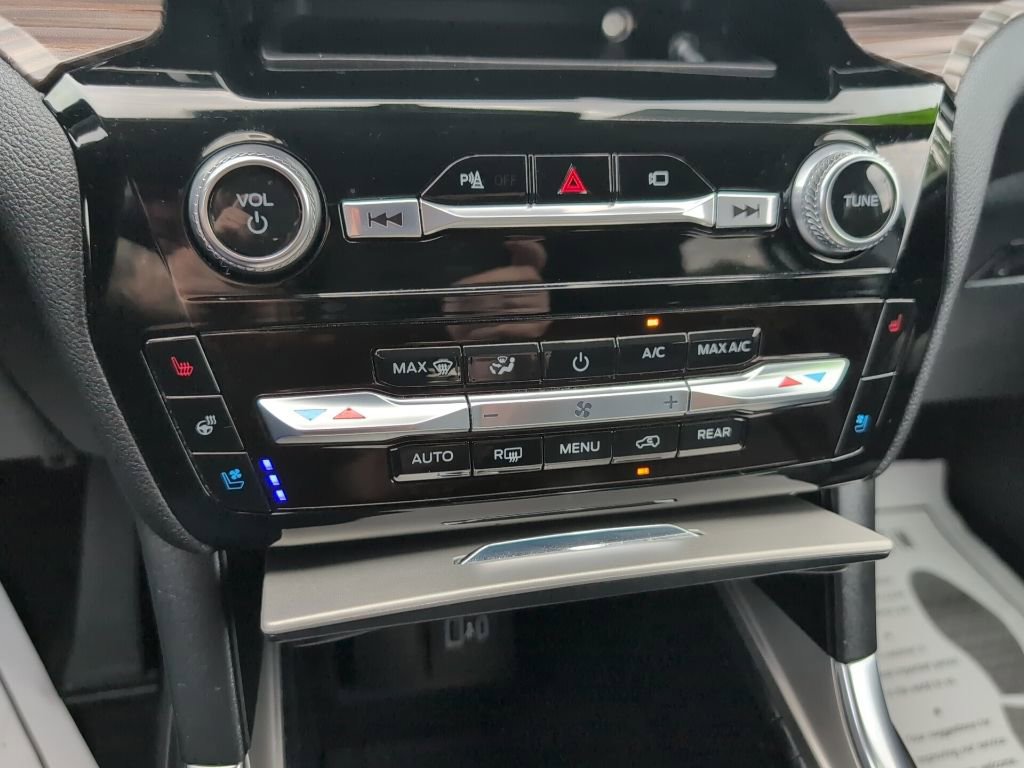 Certified 2023 Ford Explorer Limited w/ Equipment Group 301A image 20