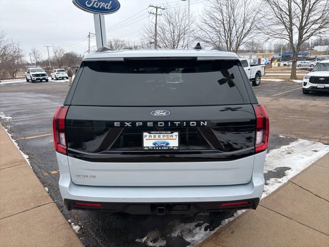 Certified 2025 Ford Expedition Active image 4