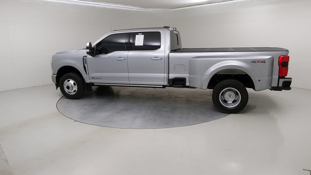 Certified 2024 Ford F350 Platinum AWD/4WD image 11