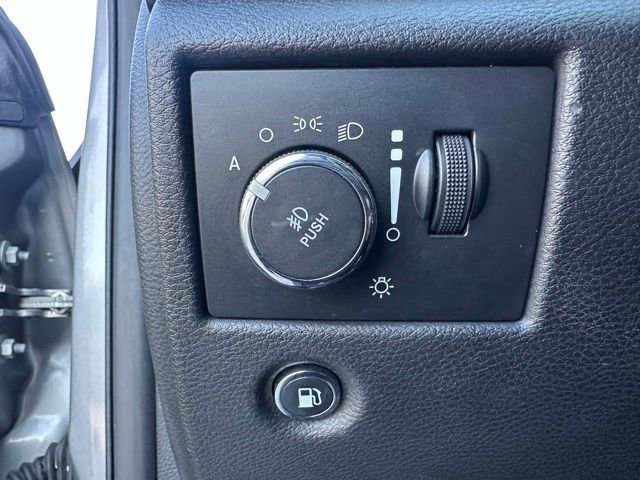 Used 2017 Jeep Grand Cherokee Altitude image 24