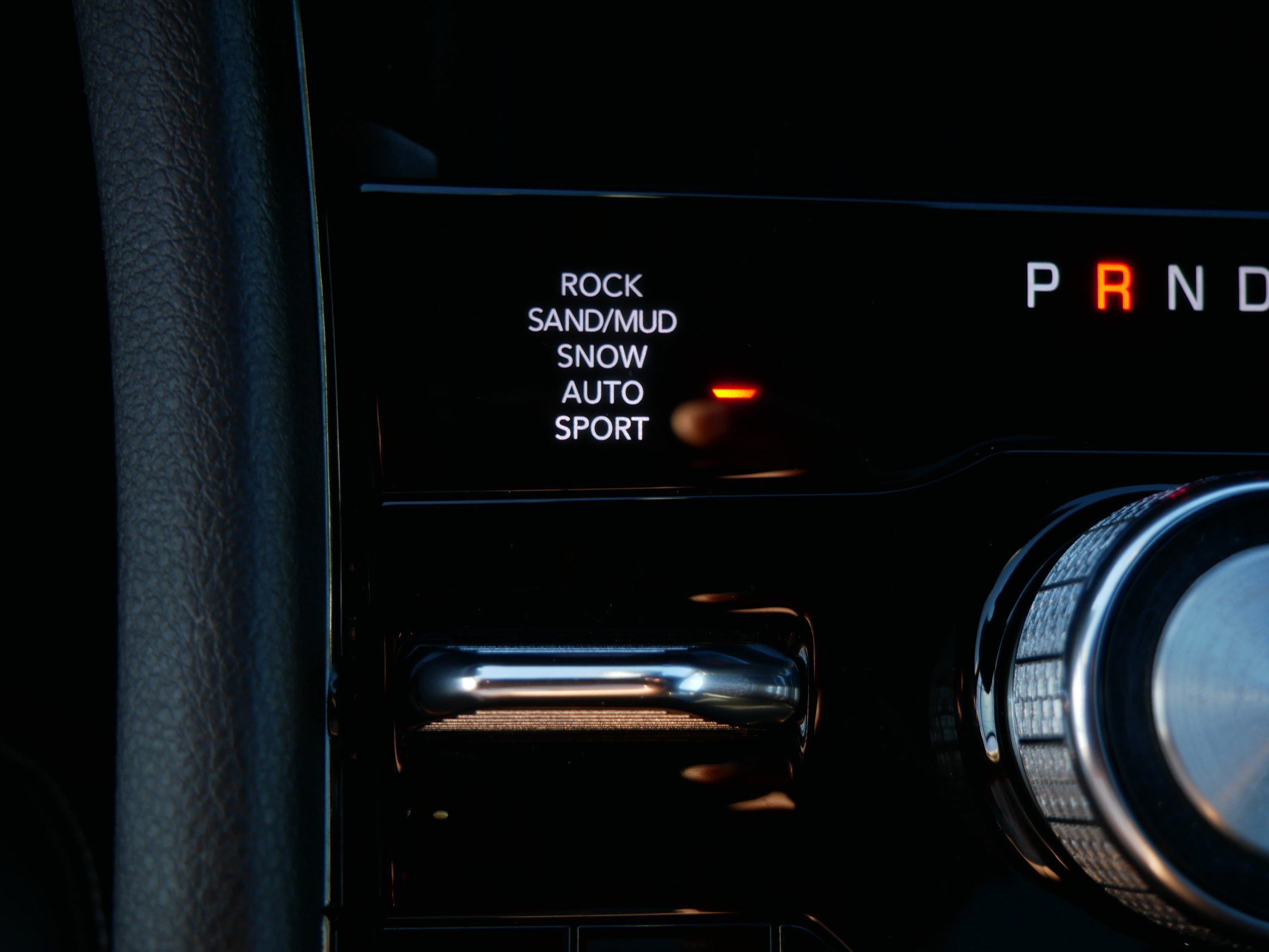 Used 2022 Jeep Grand Cherokee Overland w/ Luxury Tech Group IV image 35