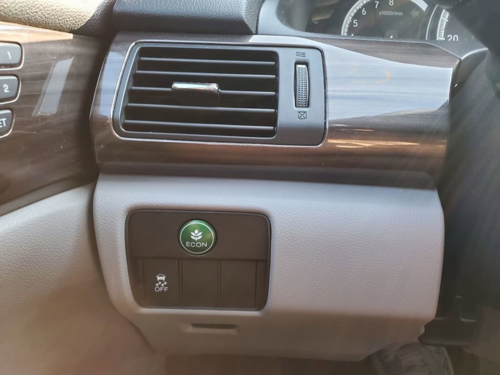 Used 2016 Honda Accord EX-L image 17