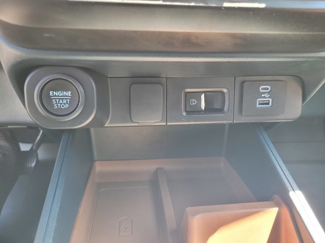 Certified 2022 Ford Maverick Lariat w/ Lariat Luxury Package FWD image 24
