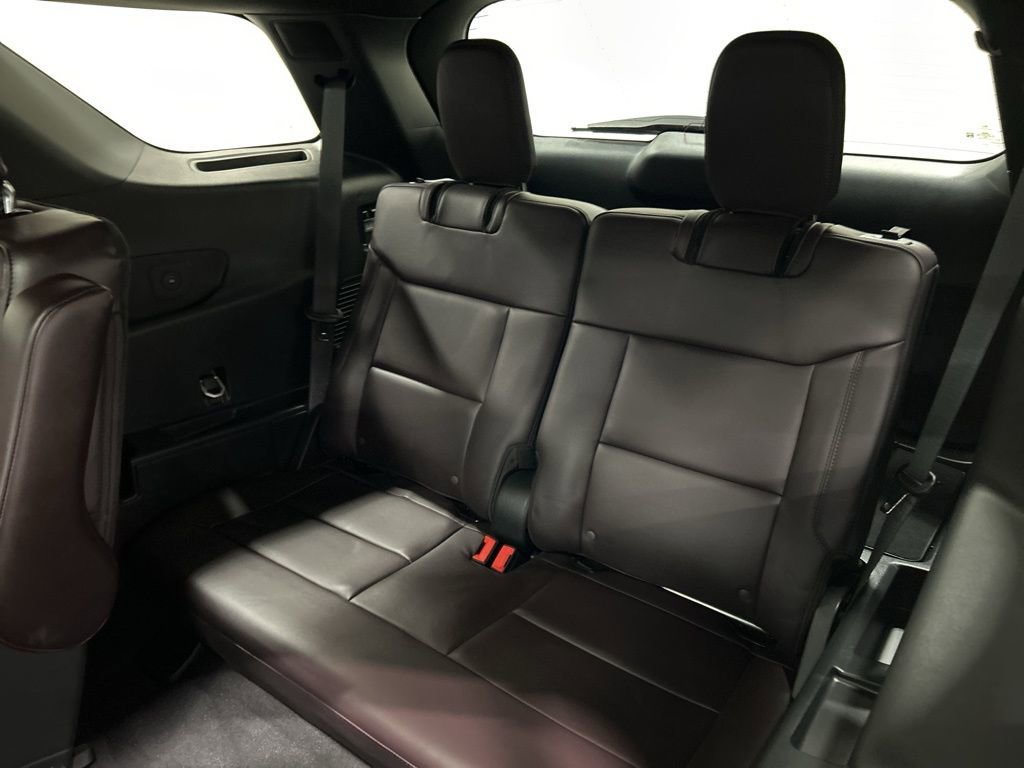 Certified 2025 Ford Explorer Platinum w/ Ultimate Package image 35