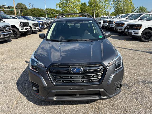 Used 2023 Subaru Forester Premium AWD/4WD image 2