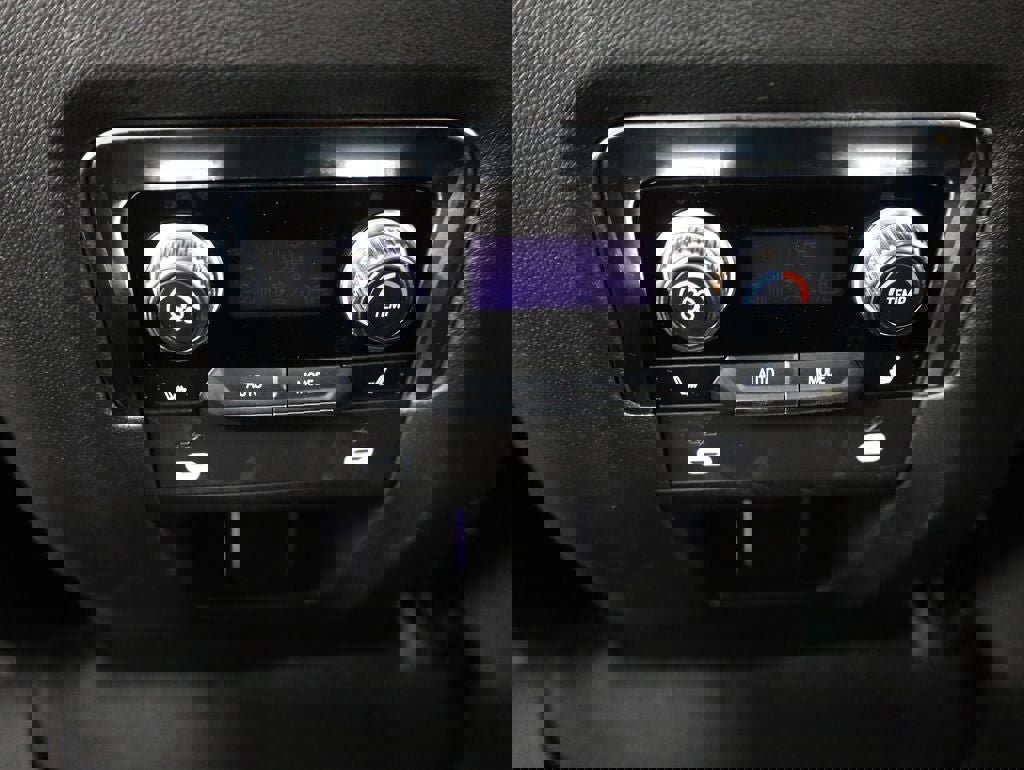 Used 2023 GMC Yukon Denali AWD/4WD image 37