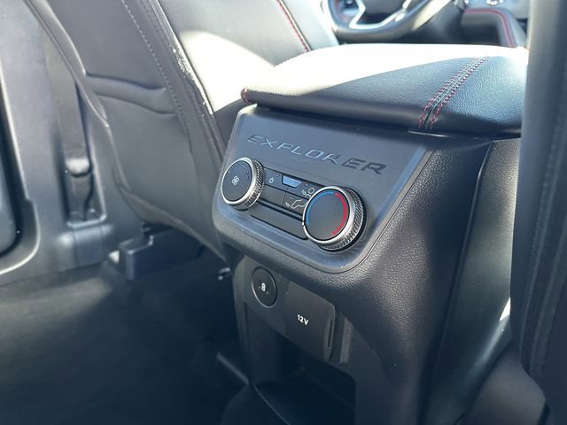 Certified 2025 Ford Explorer ST-Line w/ ST-Line Street Pack image 41