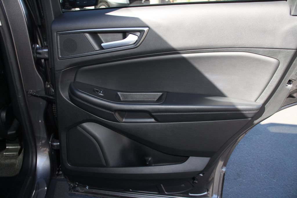 Certified 2023 Ford Edge SE w/ Black Appearance Package AWD/4WD image 27