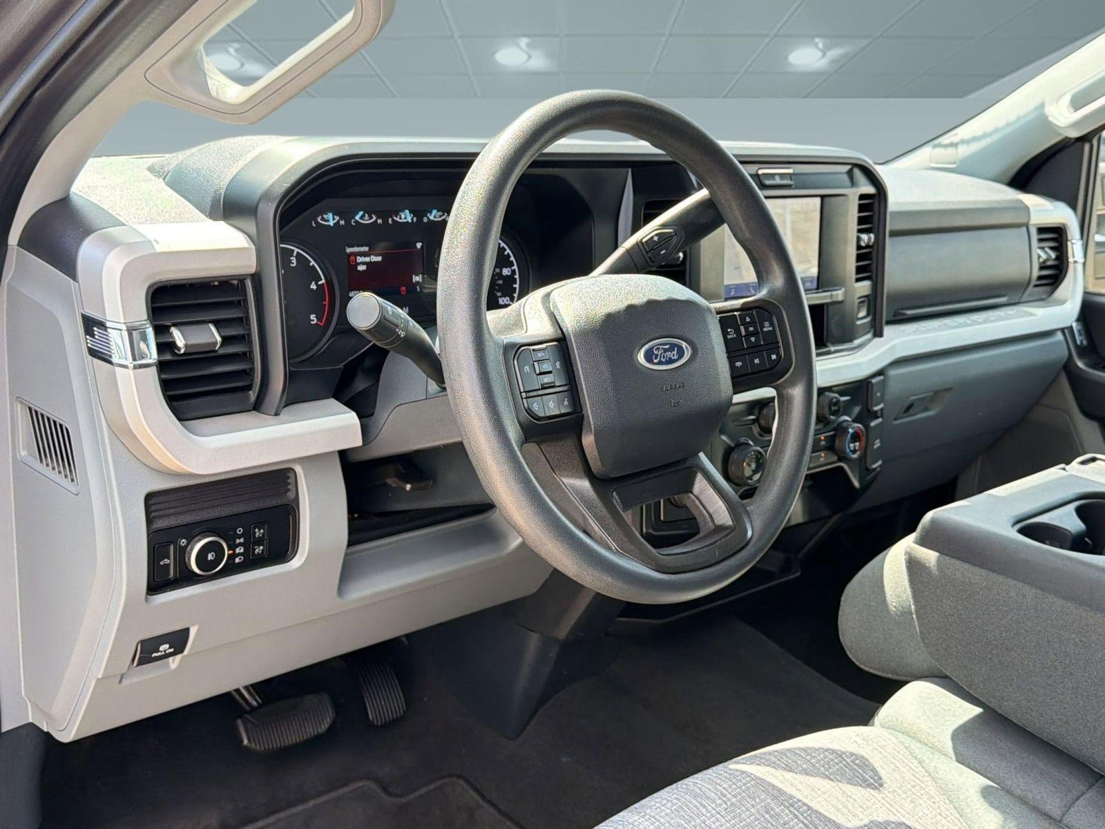 Certified 2025 Ford F250 XLT image 9