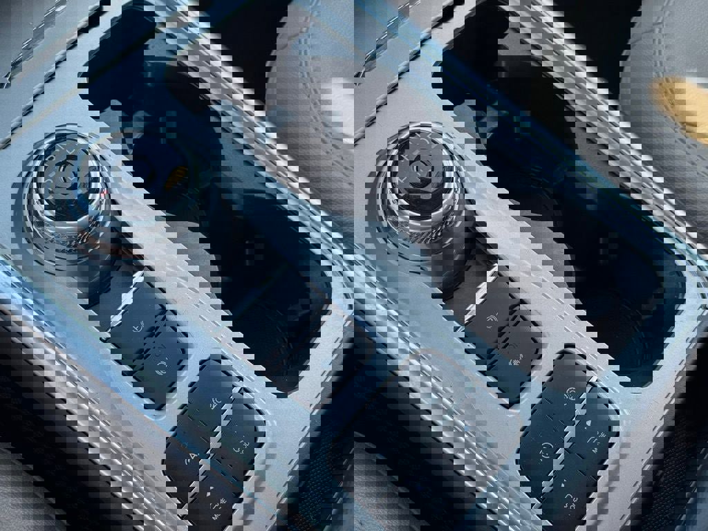 Certified 2024 Ford Explorer Limited image 34