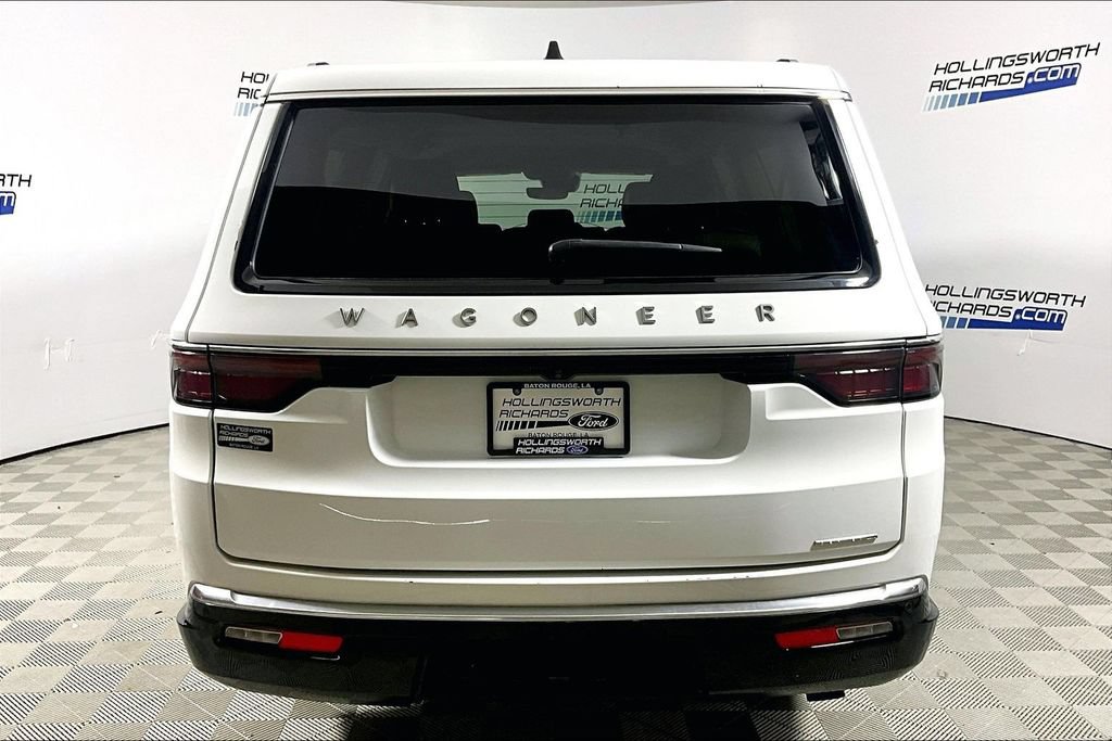 Used 2024 Jeep Wagoneer L Series II RWD image 4