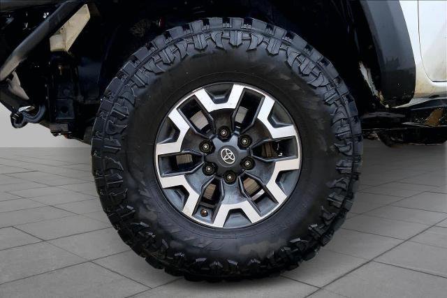Used 2019 Toyota Tacoma TRD Off-Road image 13