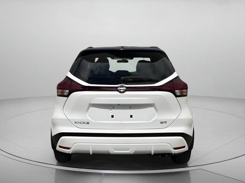 Used 2023 Nissan Kicks SR w/ SR Premium Package FWD image 4