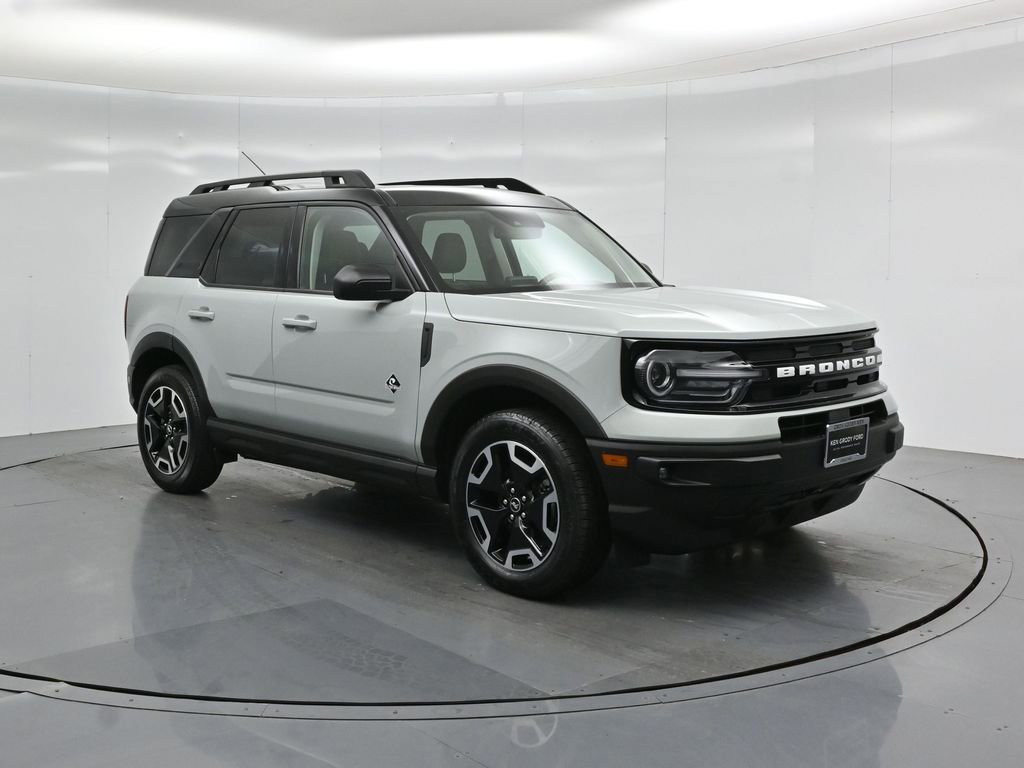 Certified 2022 Ford Bronco Sport Outer Banks w/ Tech Package AWD/4WD image 58