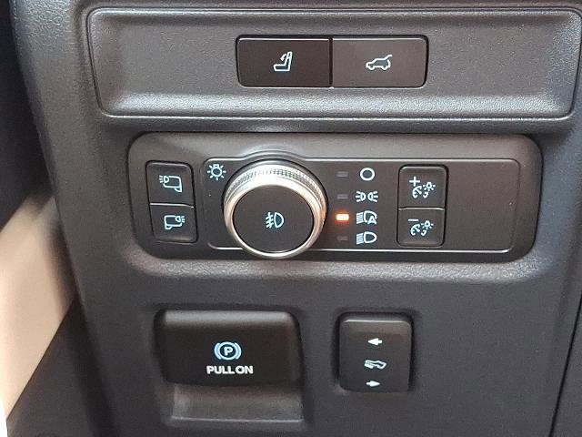 Certified 2022 Ford Expedition Max Platinum image 24