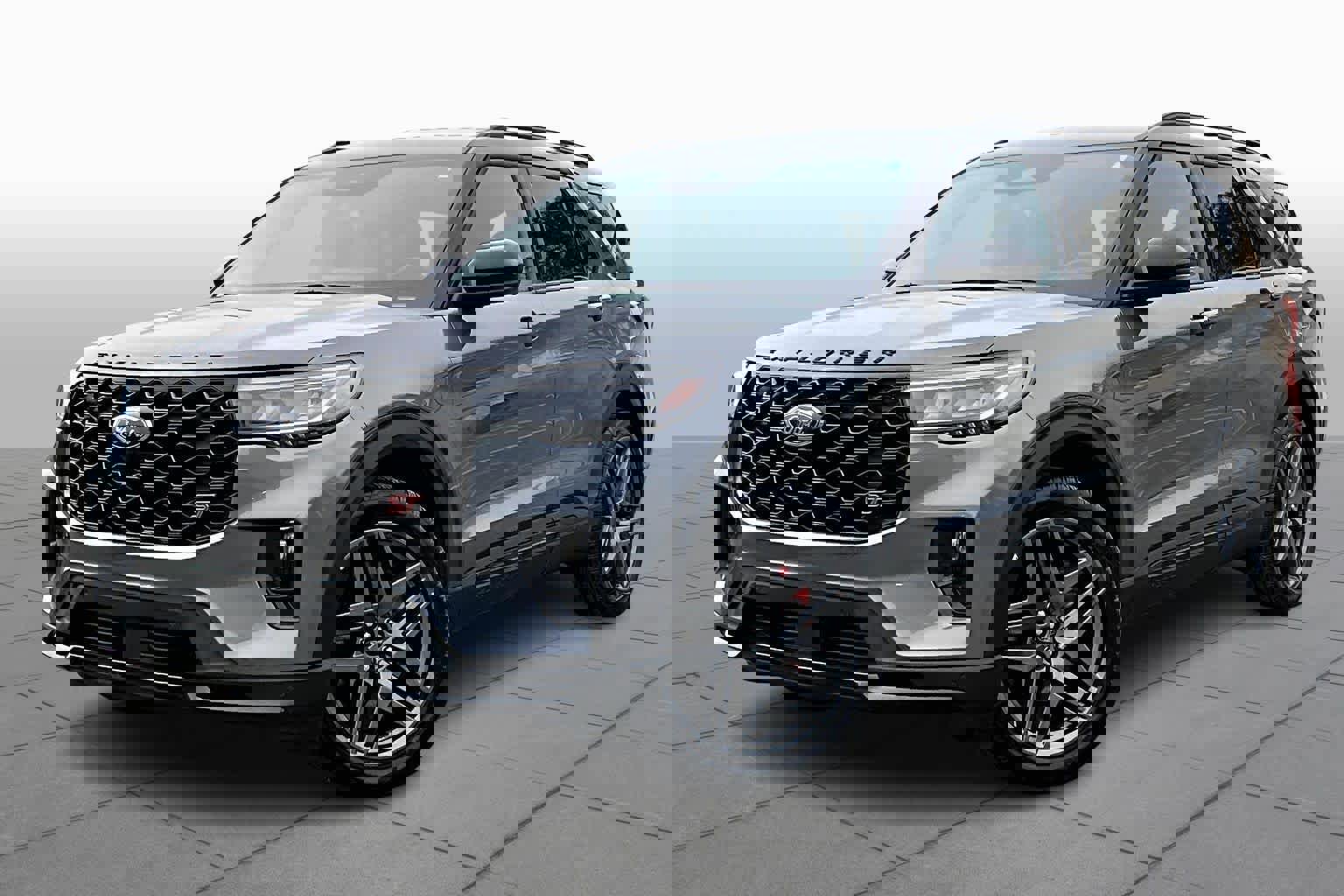 Certified 2025 Ford Explorer ST image 8