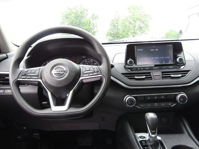Used 2022 Nissan Altima 2.5 S FWD image 5