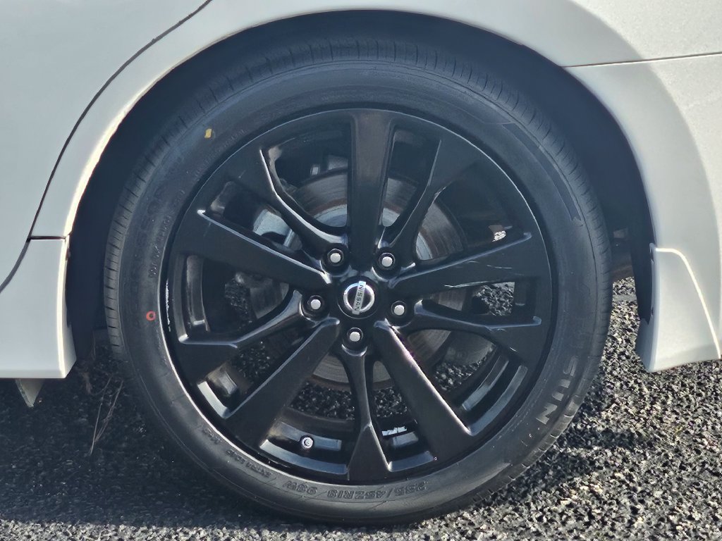 Used 2018 Nissan Altima 2.5 SR w/ SR Midnight Edition FWD image 14