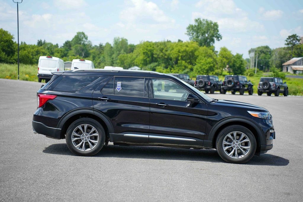 Certified 2023 Ford Explorer Limited w/ Limited Technology Package AWD/4WD image 4