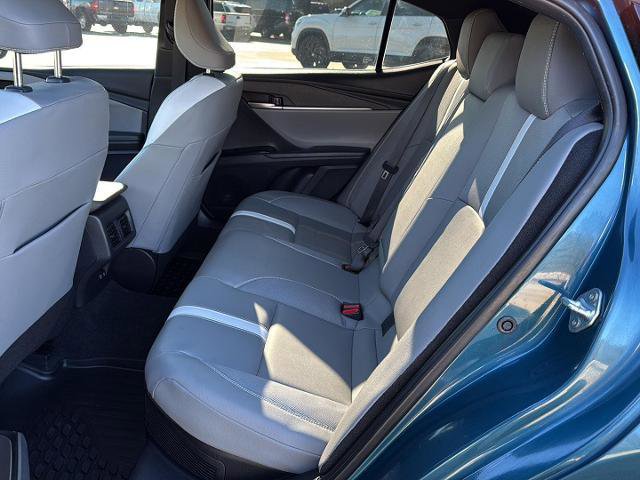 Used 2025 Toyota Camry SE w/ Convenience Package image 21