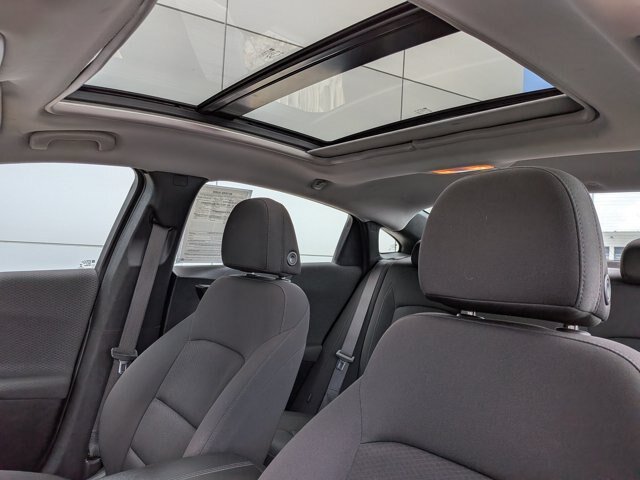 Used 2021 Chevrolet Malibu LT FWD image 18