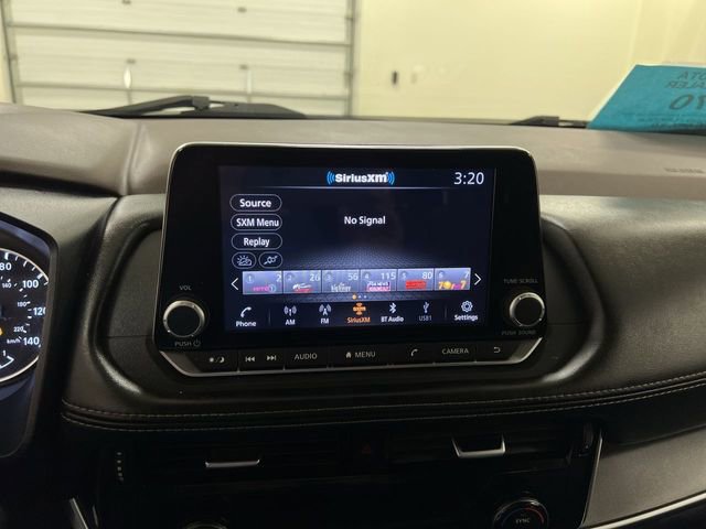 Used 2022 Nissan Rogue SV AWD/4WD image 13
