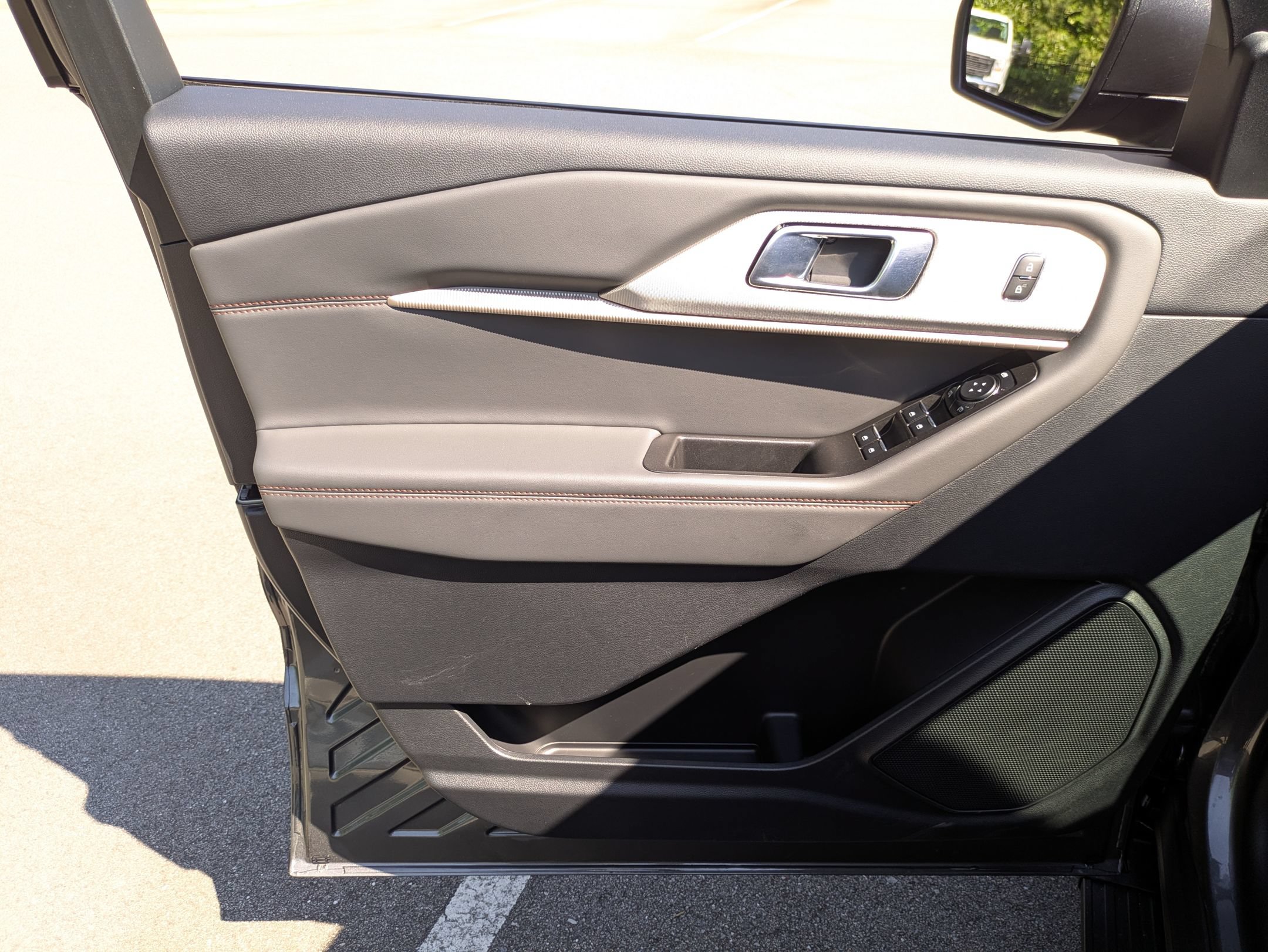 Certified 2026 Ford Explorer Active RWD image 15