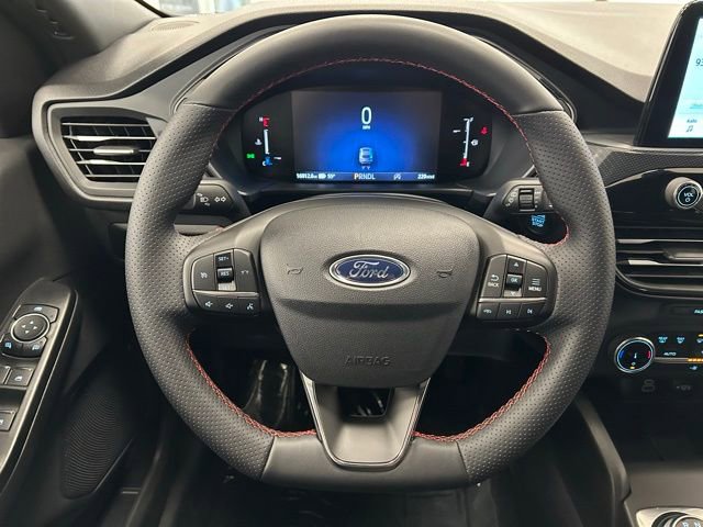 Certified 2025 Ford Escape ST-Line image 13