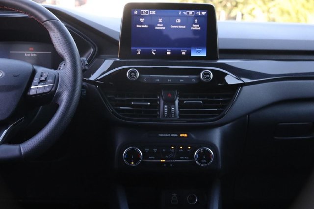 Certified 2025 Ford Escape ST-Line AWD/4WD image 24