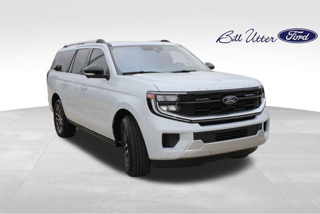 Certified 2025 Ford Expedition Max Platinum image 3