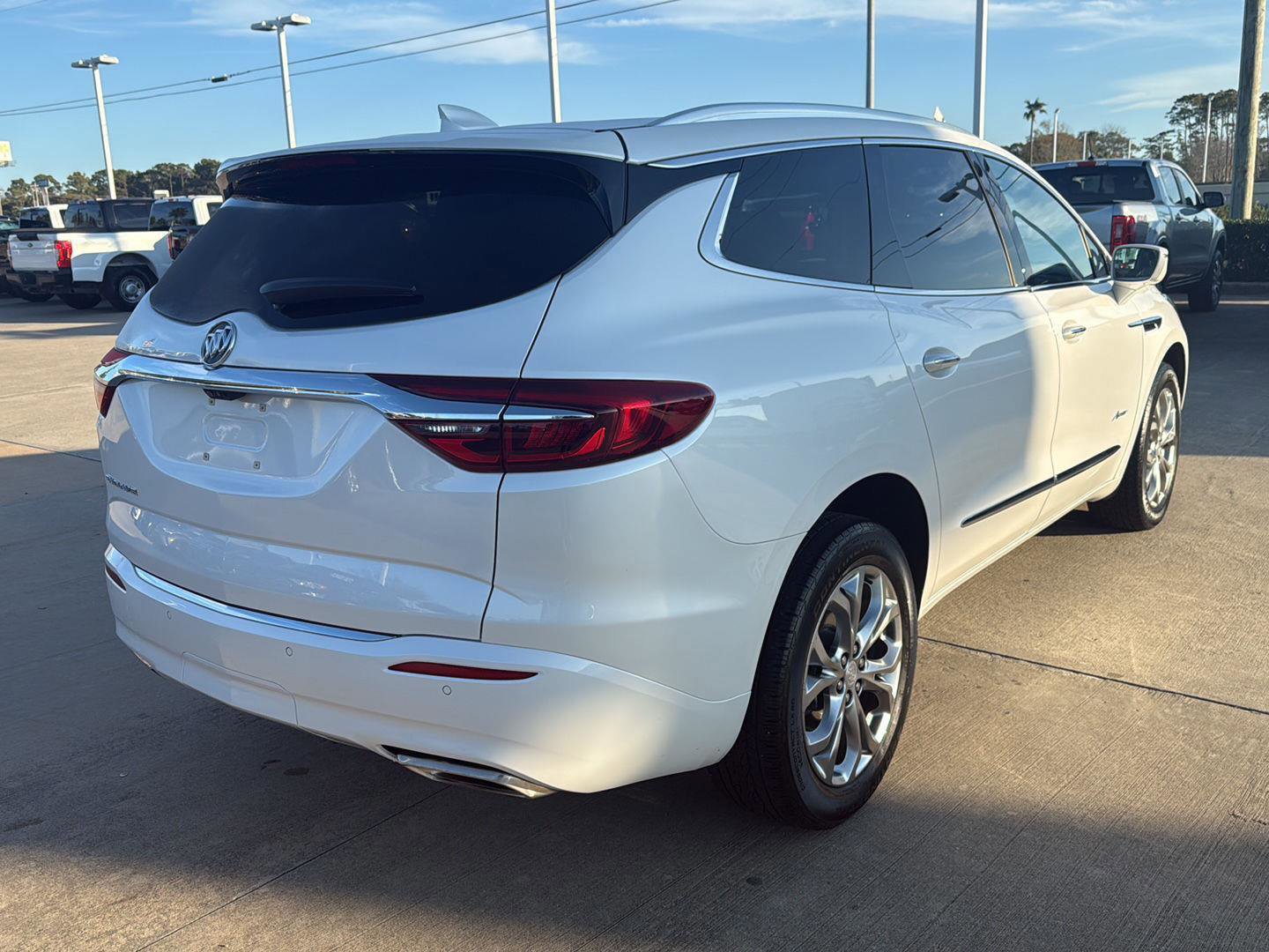 Used 2020 Buick Enclave Avenir w/ Avenir Technology Package image 4