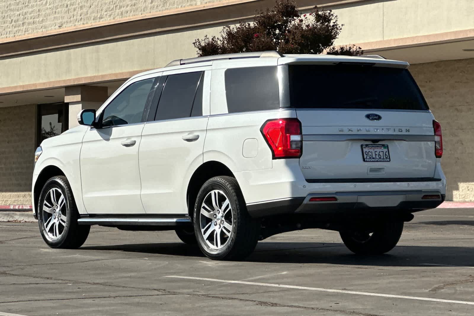Certified 2023 Ford Expedition XLT RWD image 7