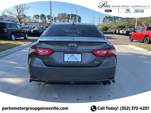 Used 2020 Toyota Camry SE FWD image 5