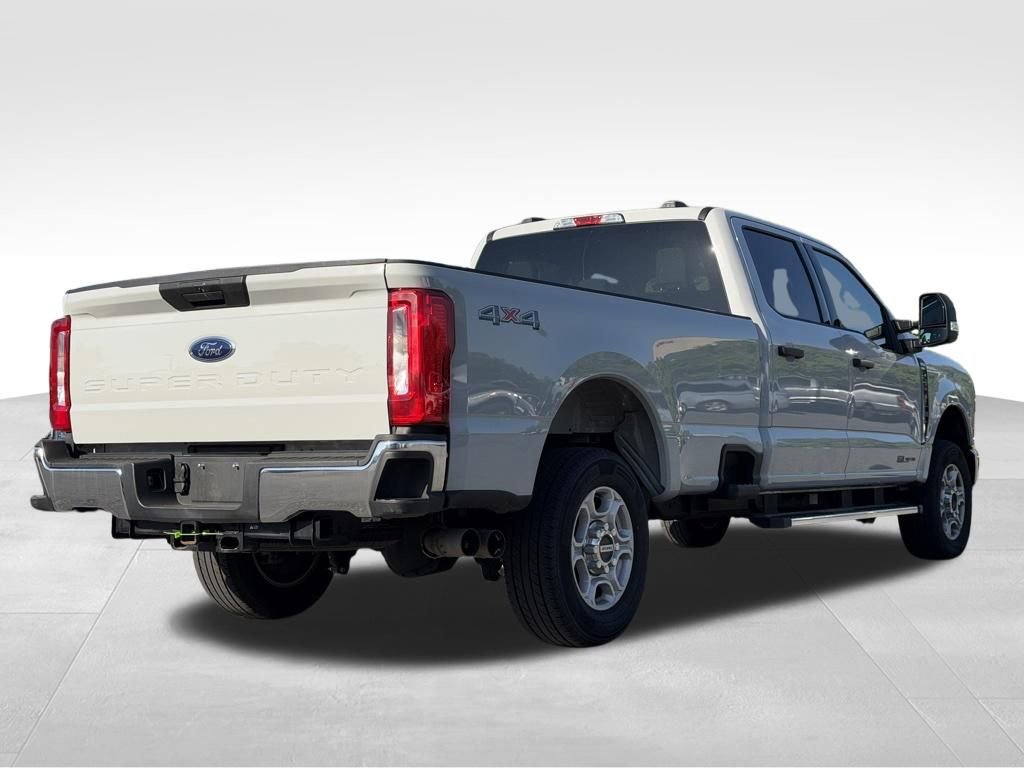 Certified 2025 Ford F250 XLT AWD/4WD image 8