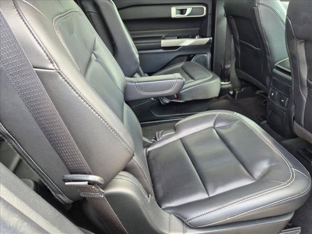 Certified 2023 Ford Explorer XLT w/ Equipment Group 202A RWD image 19