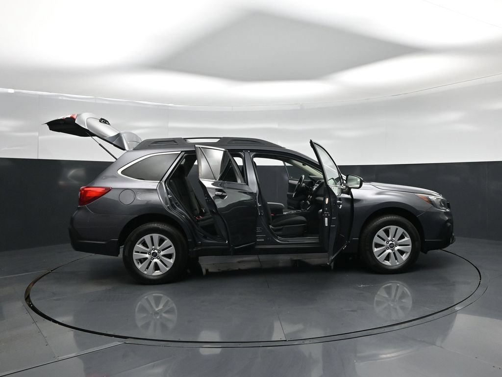 Used 2019 Subaru Outback 2.5i Premium AWD/4WD image 4