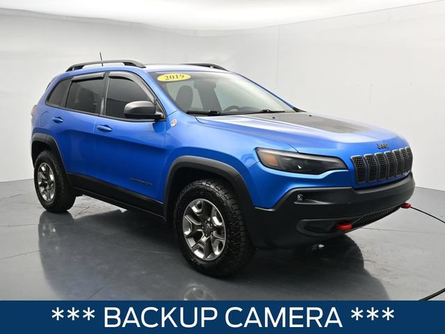 Used 2019 Jeep Cherokee Trailhawk w/ Comfort/Convenience Group AWD/4WD video 2
